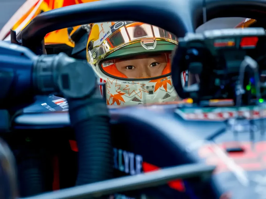 News photo: Fire at showrun: Yuki Tsunoda's Red Bull goes up in flames