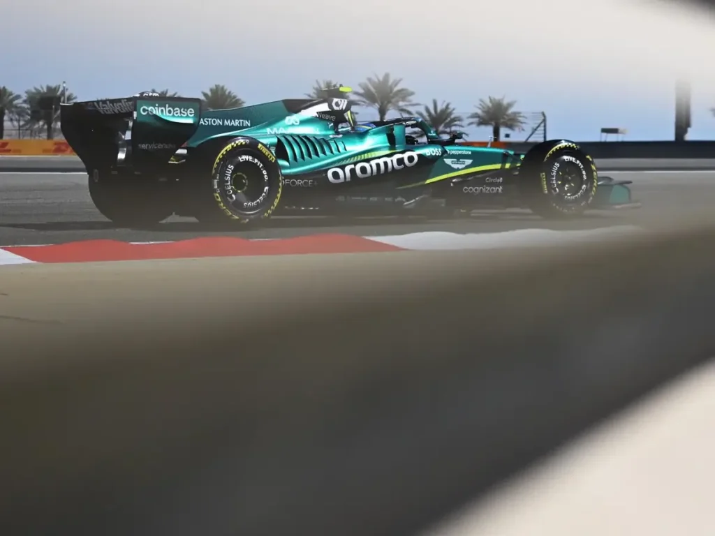 Foto zur News: Verstappen ehrlich: Das denkt er über Hondas Krise bei Aston Martin