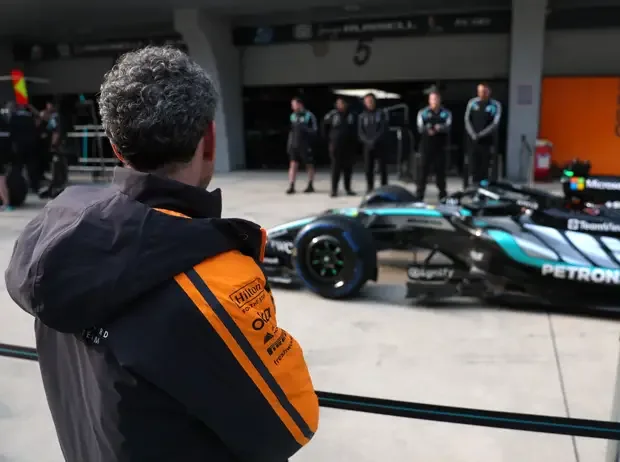 Foto zur News: Andrea Stella überrascht mit klarer Diagnose: Hier verliert McLaren die Zeit