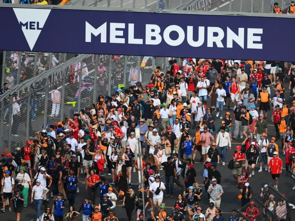Foto zur News: Rekord in Melbourne: 484.000 Zuschauer beim Formel-1-Auftakt