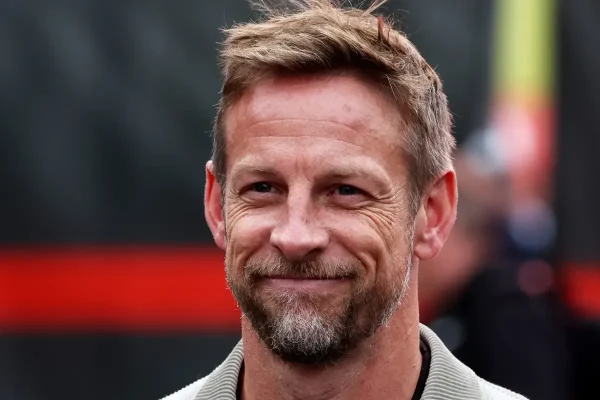 Jenson Button certain: Russell withstands the Antonelli pressure