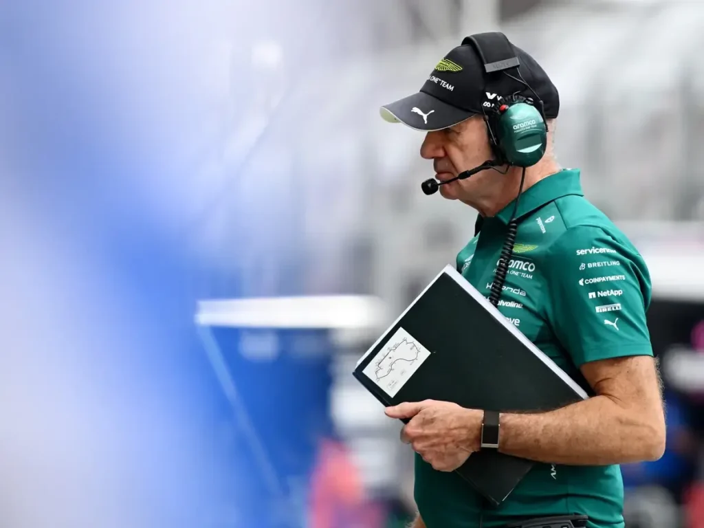 Foto zur News: Experte: Adrian Newey hätte niemals Aston-Martin-Teamchef werden dürfen