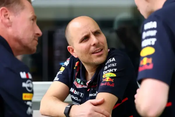 Coulthard: Red Bull is in a dilemma over Lambiase's move