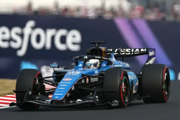 "Worrying": Why Brundle has little hope for Williams