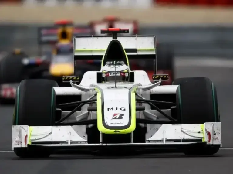 Photo for the news: Jenson Button about his World Champion car: These things are 