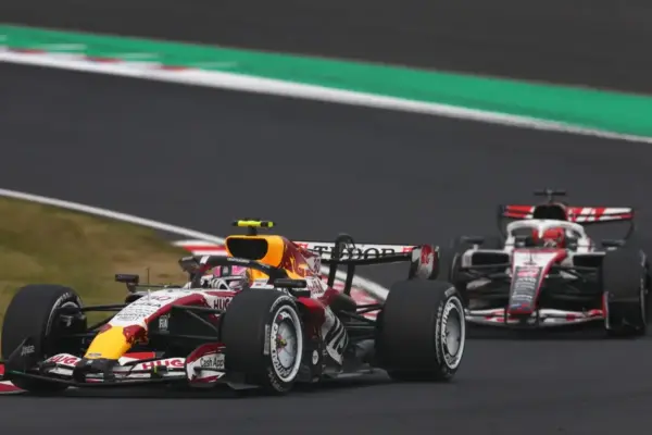 F1 team principal: Should make changes in several phases