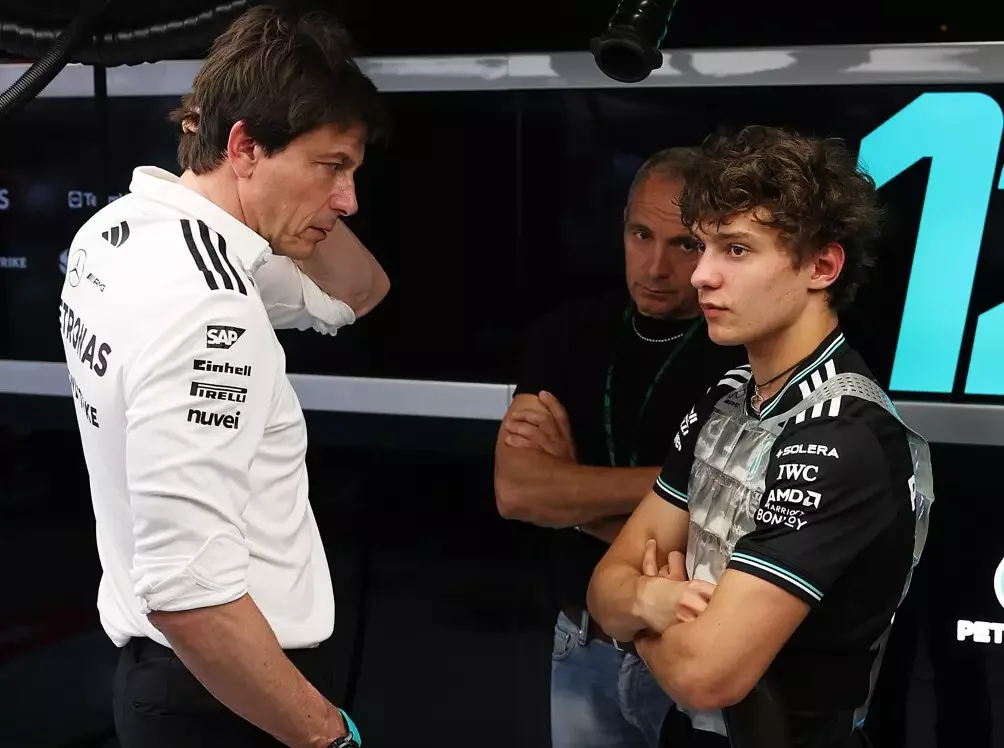 An "absolutely calculated risk": Toto Wolff counters criticism regarding Kimi Antonelli