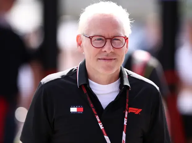 Foto zur News: Goodwood Revival 2026: Jenson Button trifft auf Jacques Villeneuve