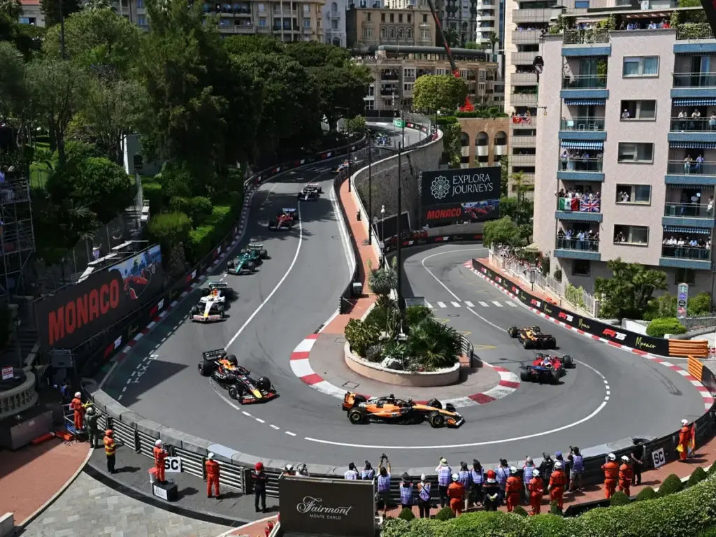 Photo for the news: Formula 1: Bradley Cooper films heist at the 1962 Monaco Grand Prix