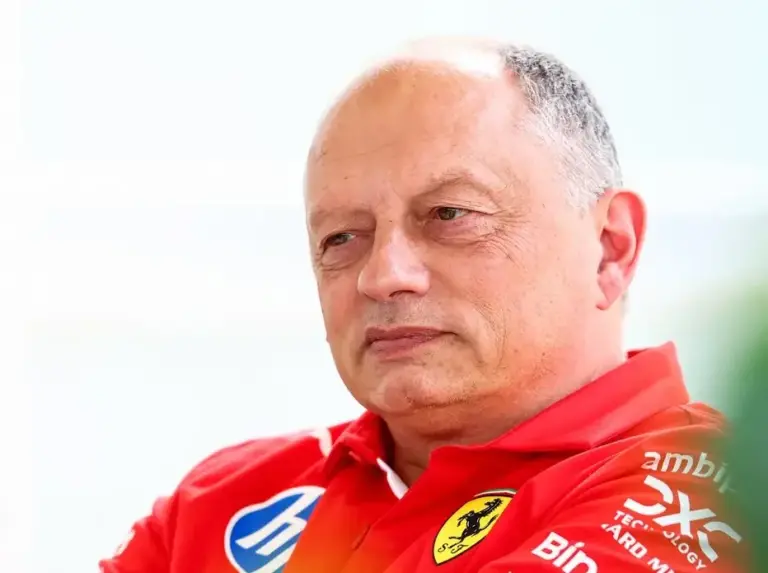 Foto zur News: Ferrari-Teamchef Vasseur verteidigt neues Formel-1-Reglement 2026