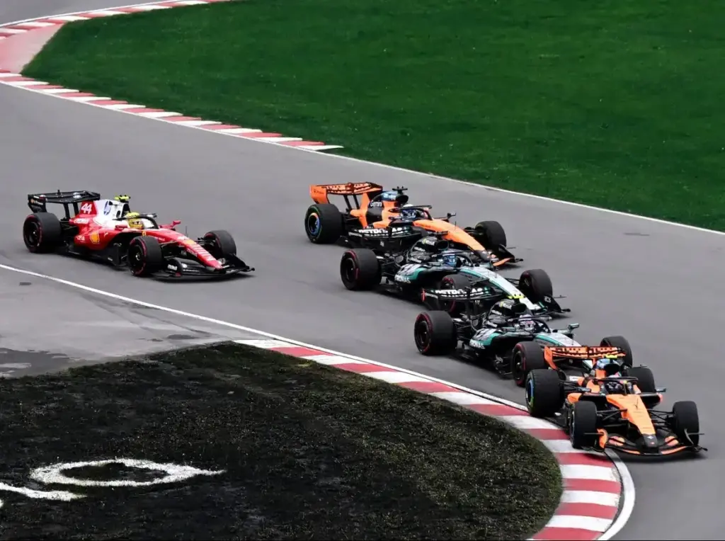 Photo for the news: Despite further loss of lead: This is how Mercedes solved its start problem