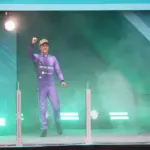 Antonelli fights his way to victory and receives prominent congratulations