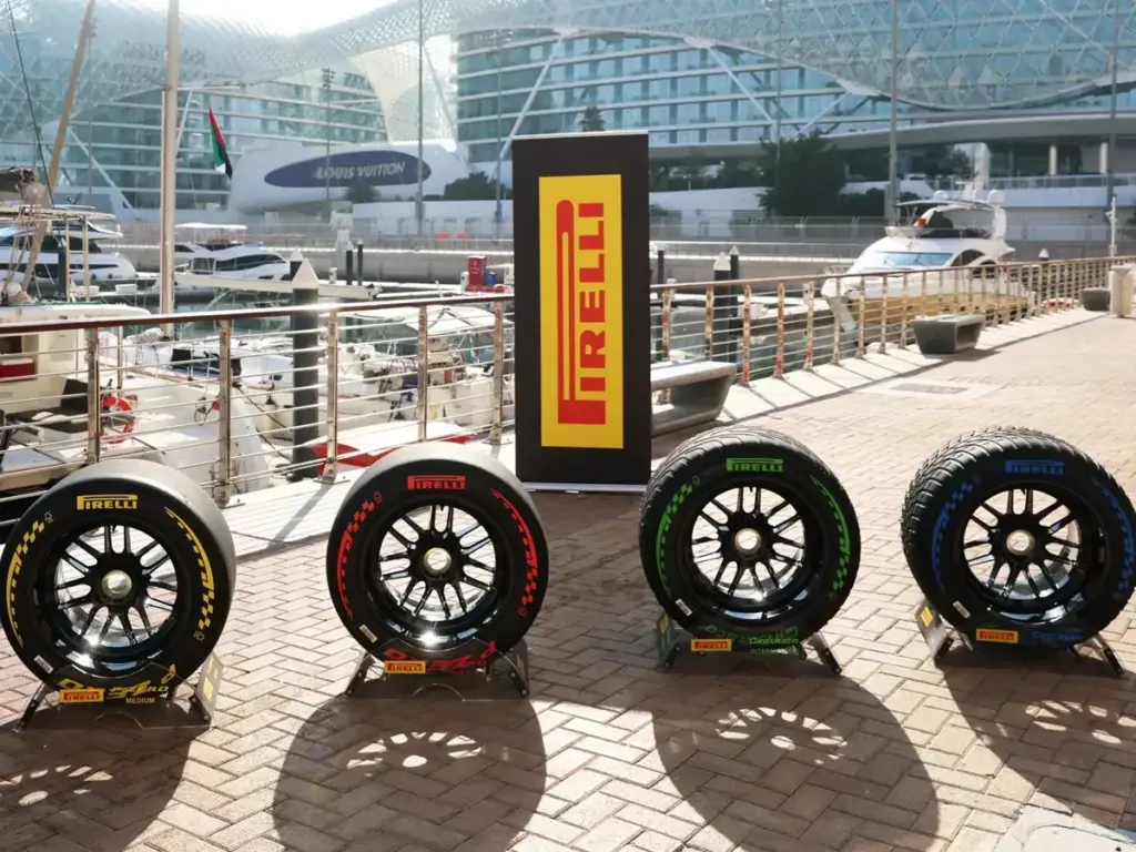 Photo for the news: Between Handcraft and Hightech: Formula 1 Tires from Pirelli