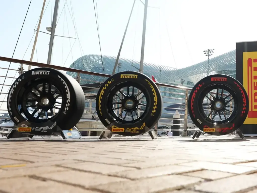 Foto zur News: Warum Pirelli 2026 in Monaco härtere Formel-1-Reifen bringt