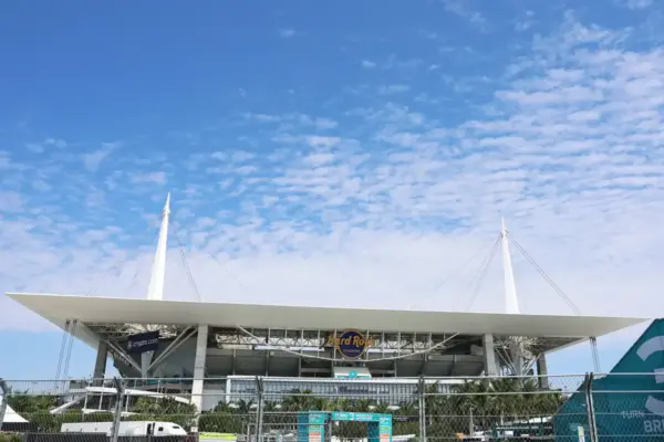 Trickling instead of splashing: Paddock Club in Miami grows